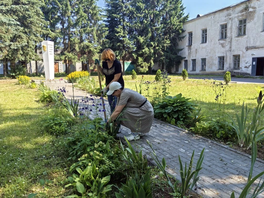 Сотрудники музея приняли участие в общегородском субботнике.
