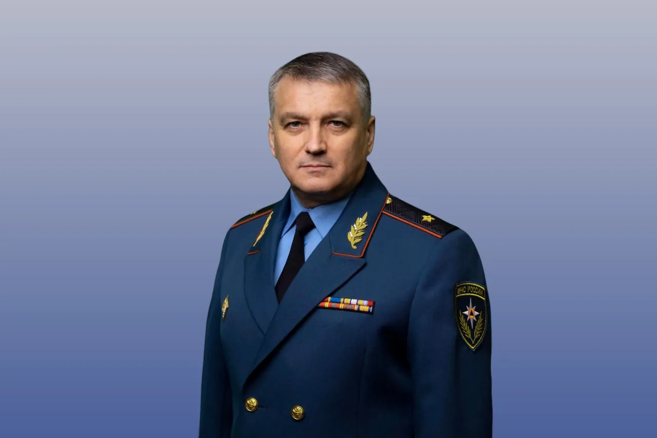 Поздравление начальника Главного управления МЧС России по Тамбовской области Oлегa Зацепинa с Днeм Г