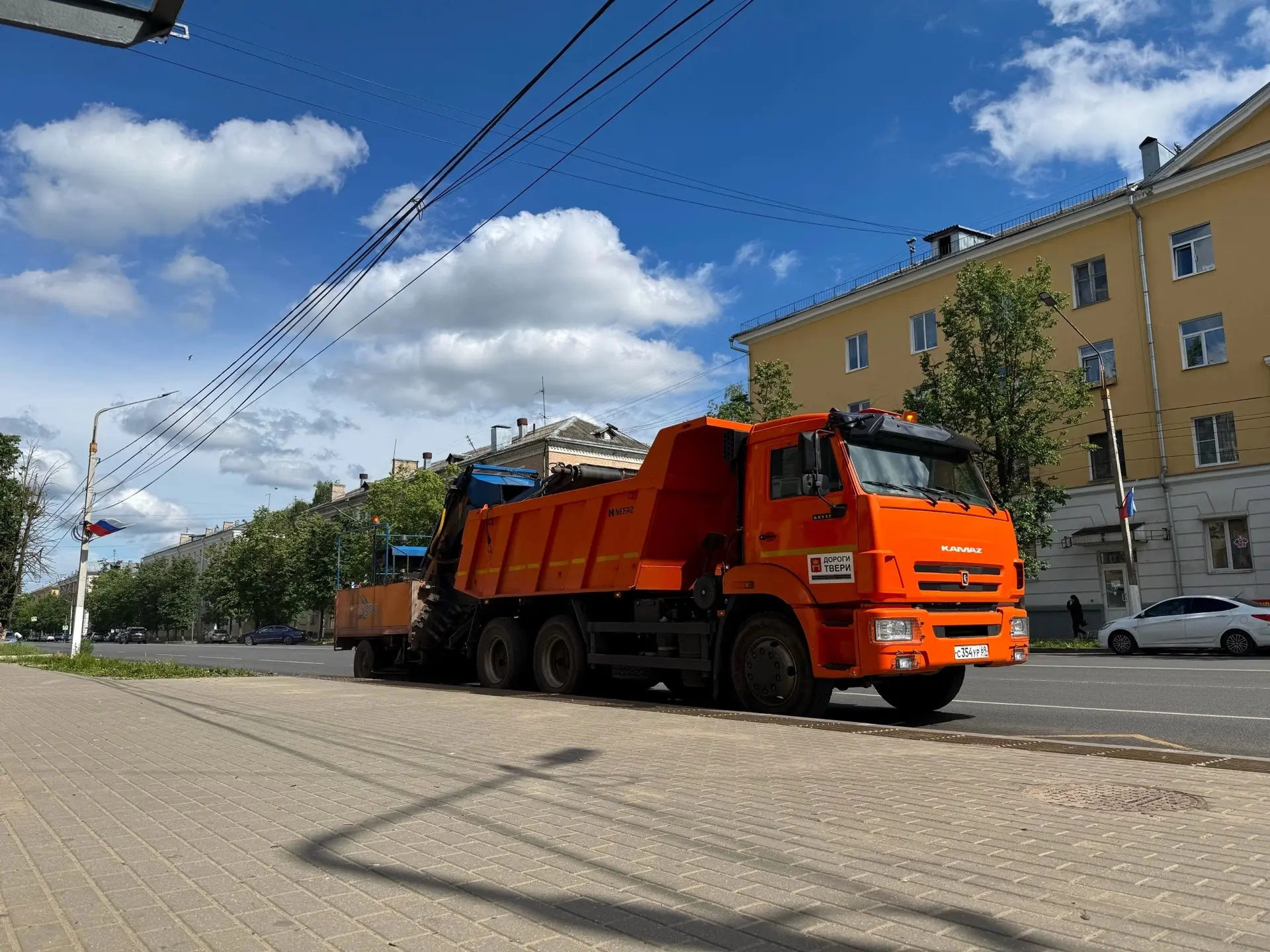 В городе продолжаются работы по содержанию УДС, парков и скверов ✅ 
 
За минувшую неделю МБУ «Дороги