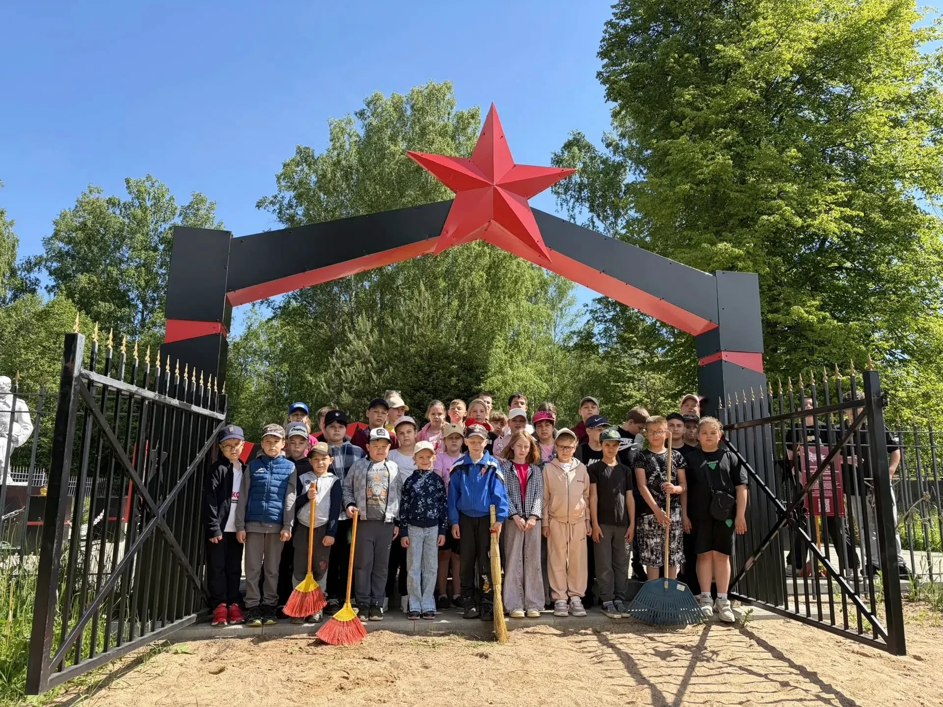 2 июня. Пришкольный лагерь дневного пребывания "Родник".