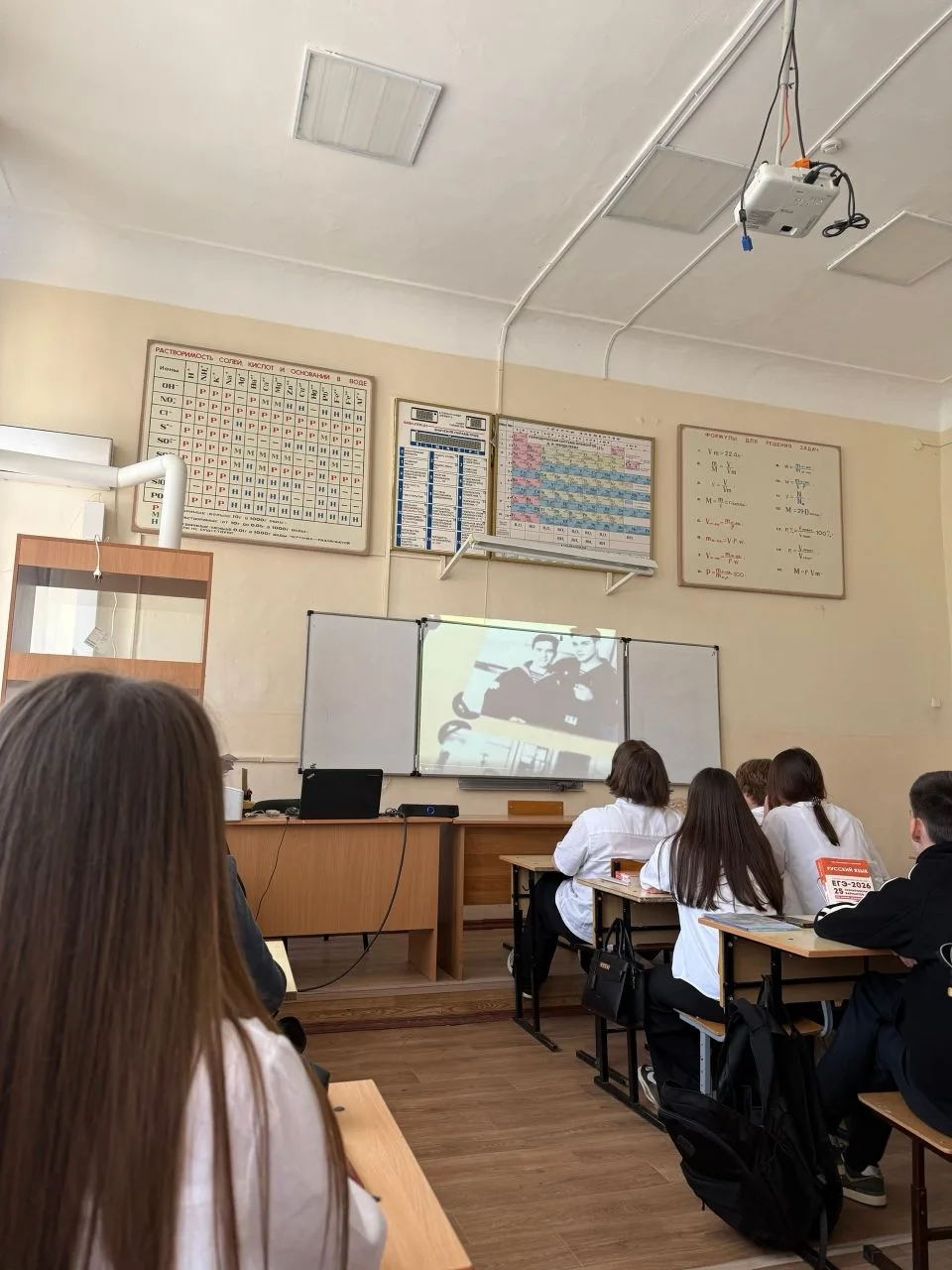 🎥 Кино с глубоким смыслом: наши ученики посмотрели фильмы кинофестиваля «Потомки Побед...
