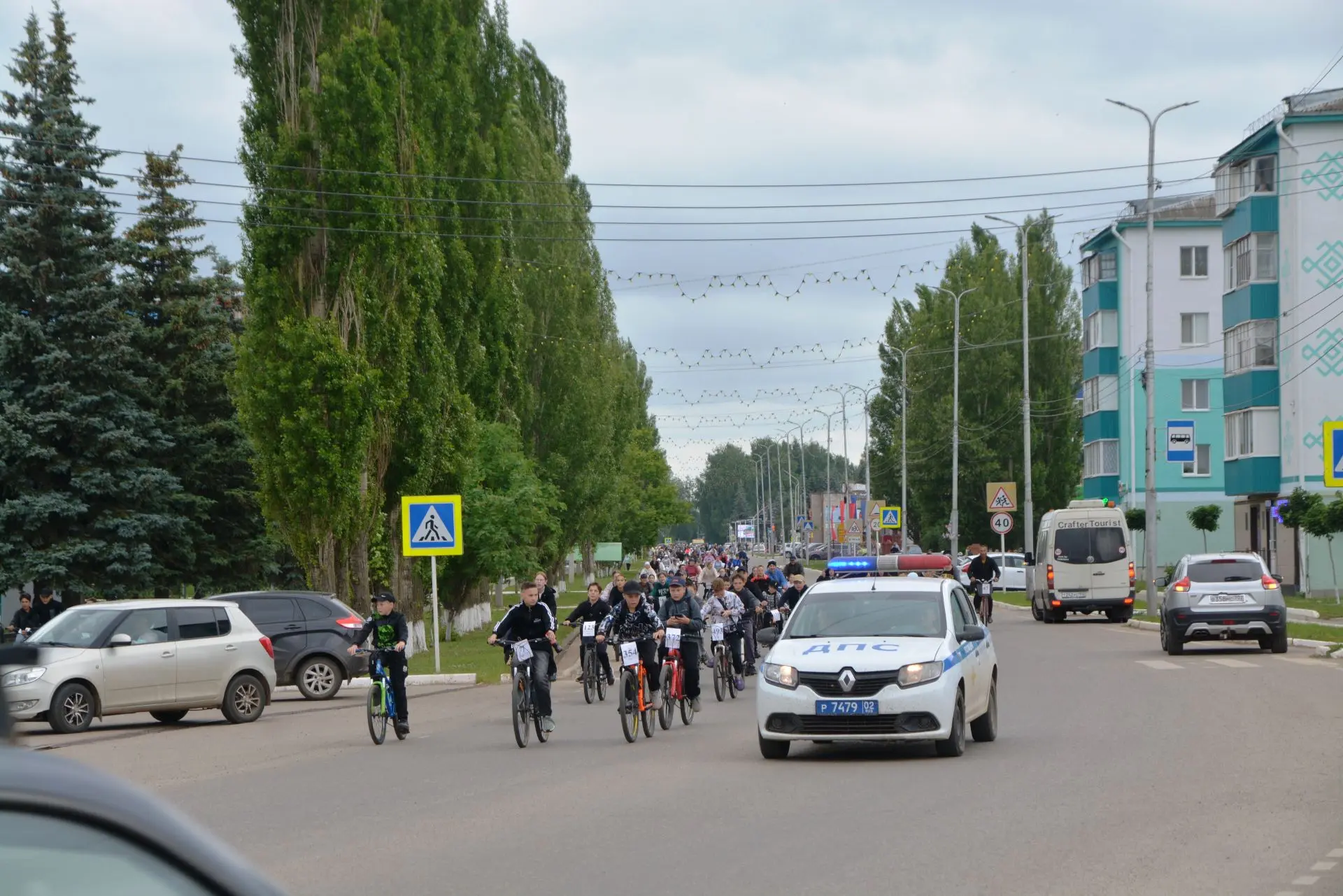 Сегодня в Янауле прошла акция «День 1000 велосипедистов». Изначально планировалось провести
 сию акц