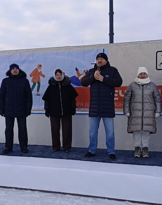 Друзья, несмотря на морозную погоду, в разных точках нашего города прошел замечательный «Вечер на ко