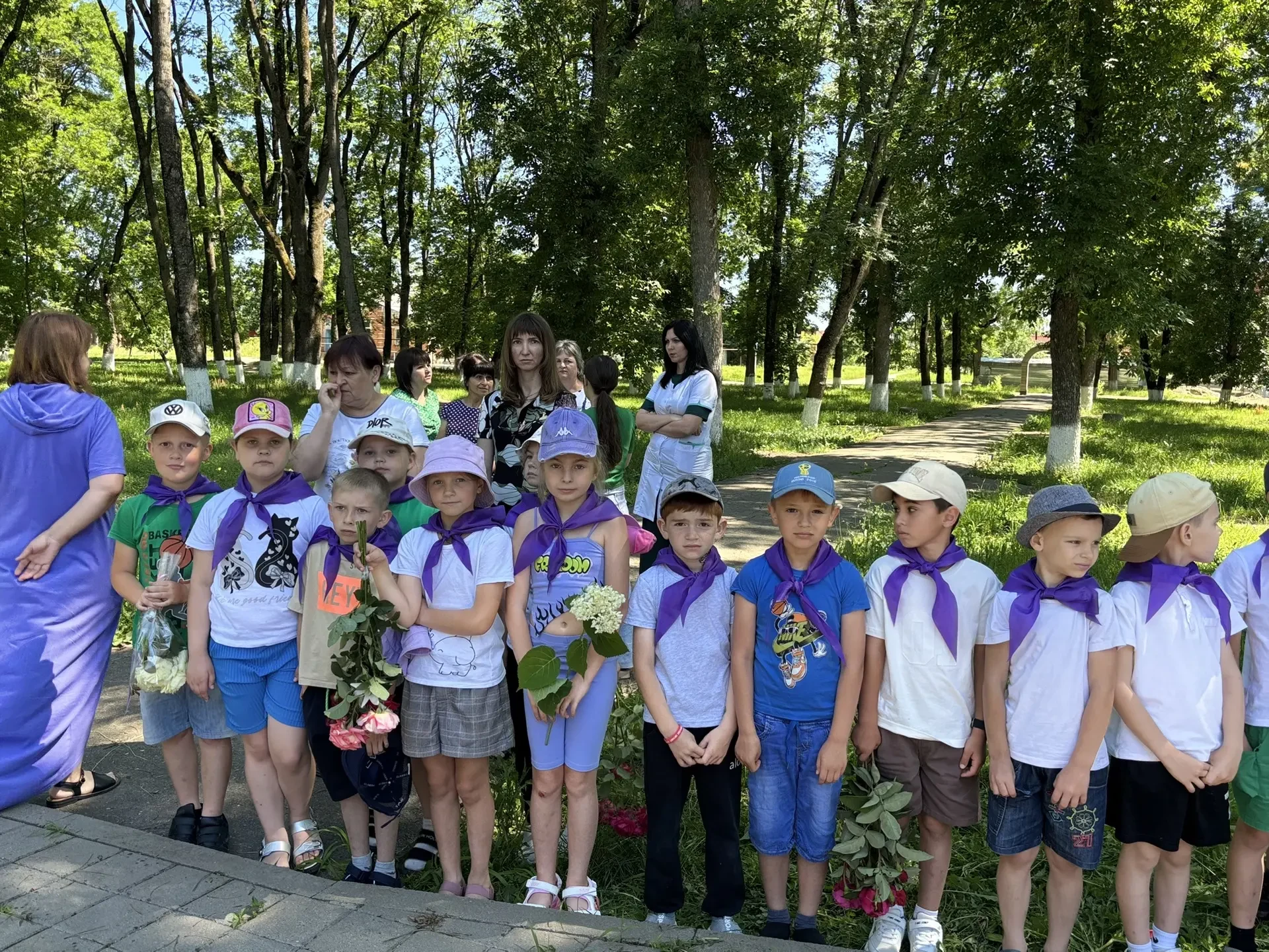 🕯️Этот день нельзя забыть.

Сегодня в нашем пришкольном лагере прошел День памяти и скорби — особая