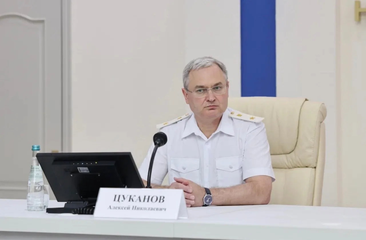 ЦУКАНОВ – ОБЛАСТНОЙ ПРОКУРОР 

Алексей Цуканов официально возглавил прокуратуру Нижегородской област