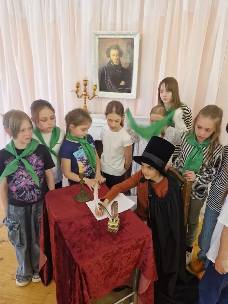 📜6 ИЮНЯ - день рождения великого поэта и писателя, А.С. Пушкина 🖋️
Ко дню рождения поэта на базе м