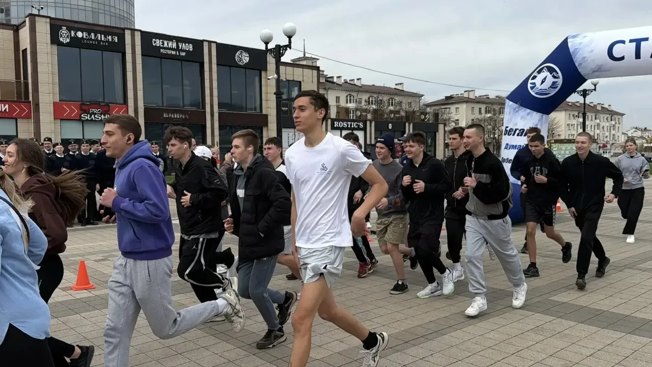 Курсанты ХГМА — на старте добра! 🏃‍♂️❤️  18 апреля курсанты Херсонской государственной морской акаде
