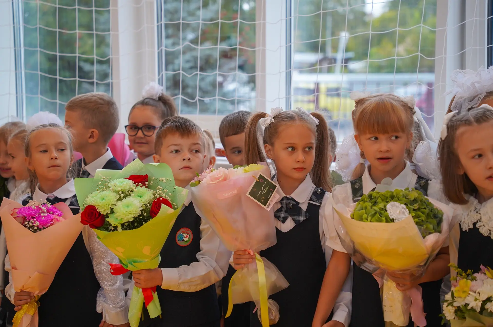 🎒 1 сентября в нашей школе прошла торжественная линейка, посвящённая Дню знаний! 🍂✨