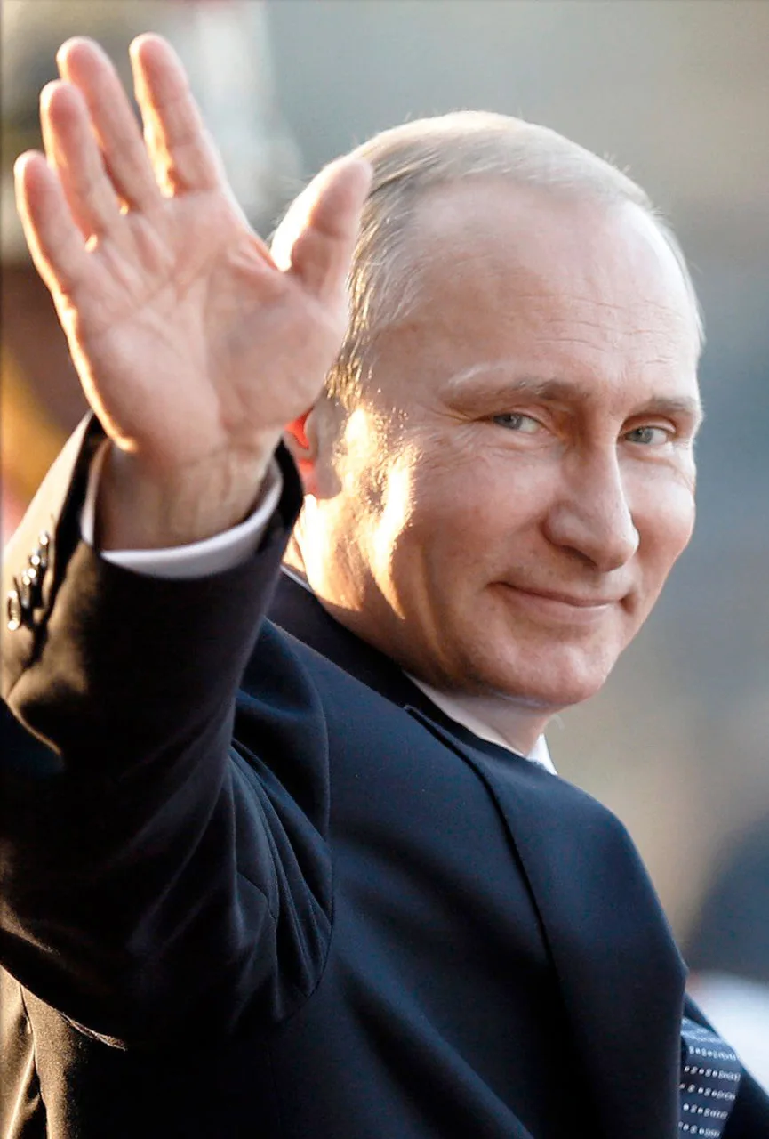 Сегодня Владимир Путин отмечает день рождения.