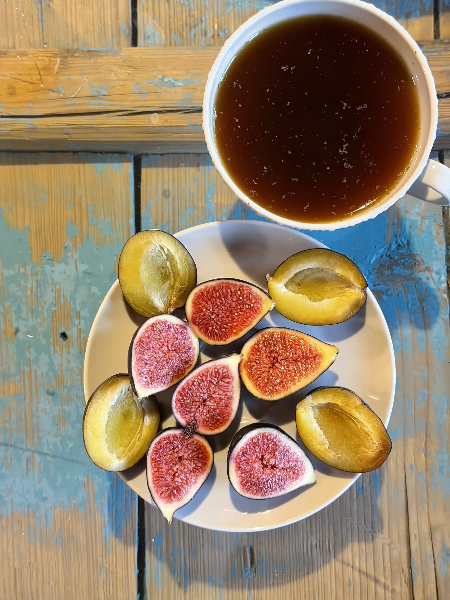 Крымский инжир 💔 , по габаритам конечно немного уступает Турецкому, но по вкусу и свой...