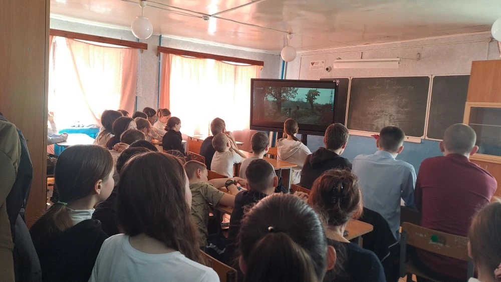 19 марта , в рамках профилактики буллинга  в нашей школе прошёл просмотр фильма «Чучело».