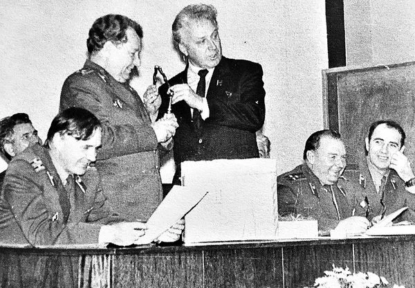 Курс на мужество: ветераны академии встретились с курсантами   Главной темой встречи стало мужество 