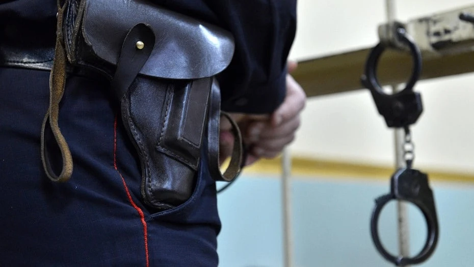 В Петербурге двух женщин арестовали по делу о краже на 116 млн рублей, сообщили в объед...