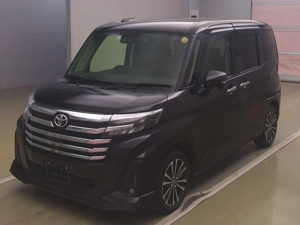 🚗 TOYOTA ROOMY