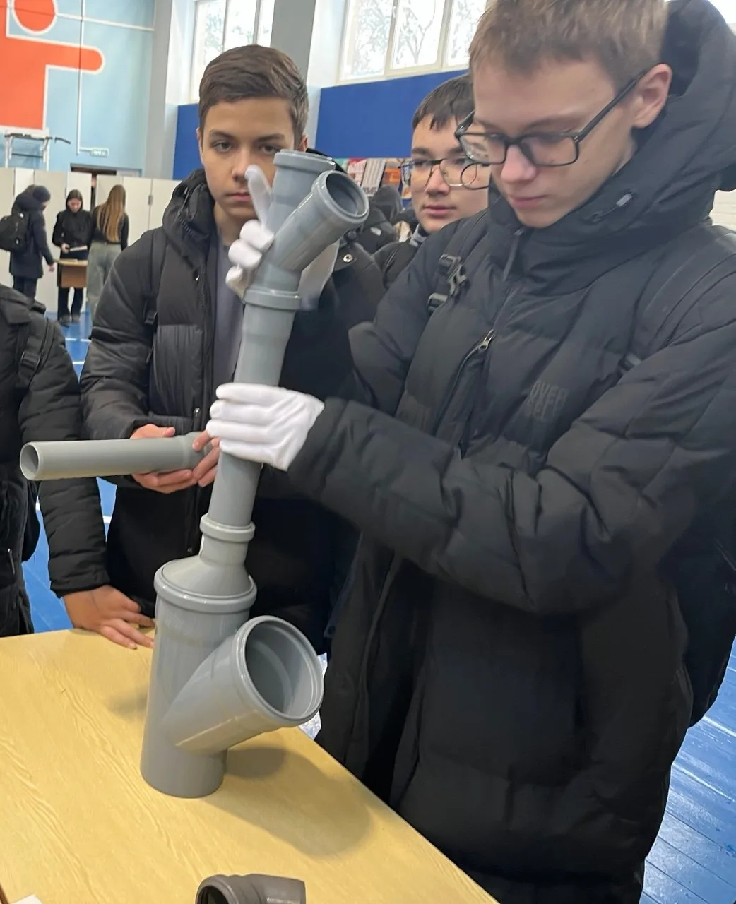 🎓 Профессиональные горизонты Учащиеся 8–9 классов нашей школы побывали на региональном этапе чемпион