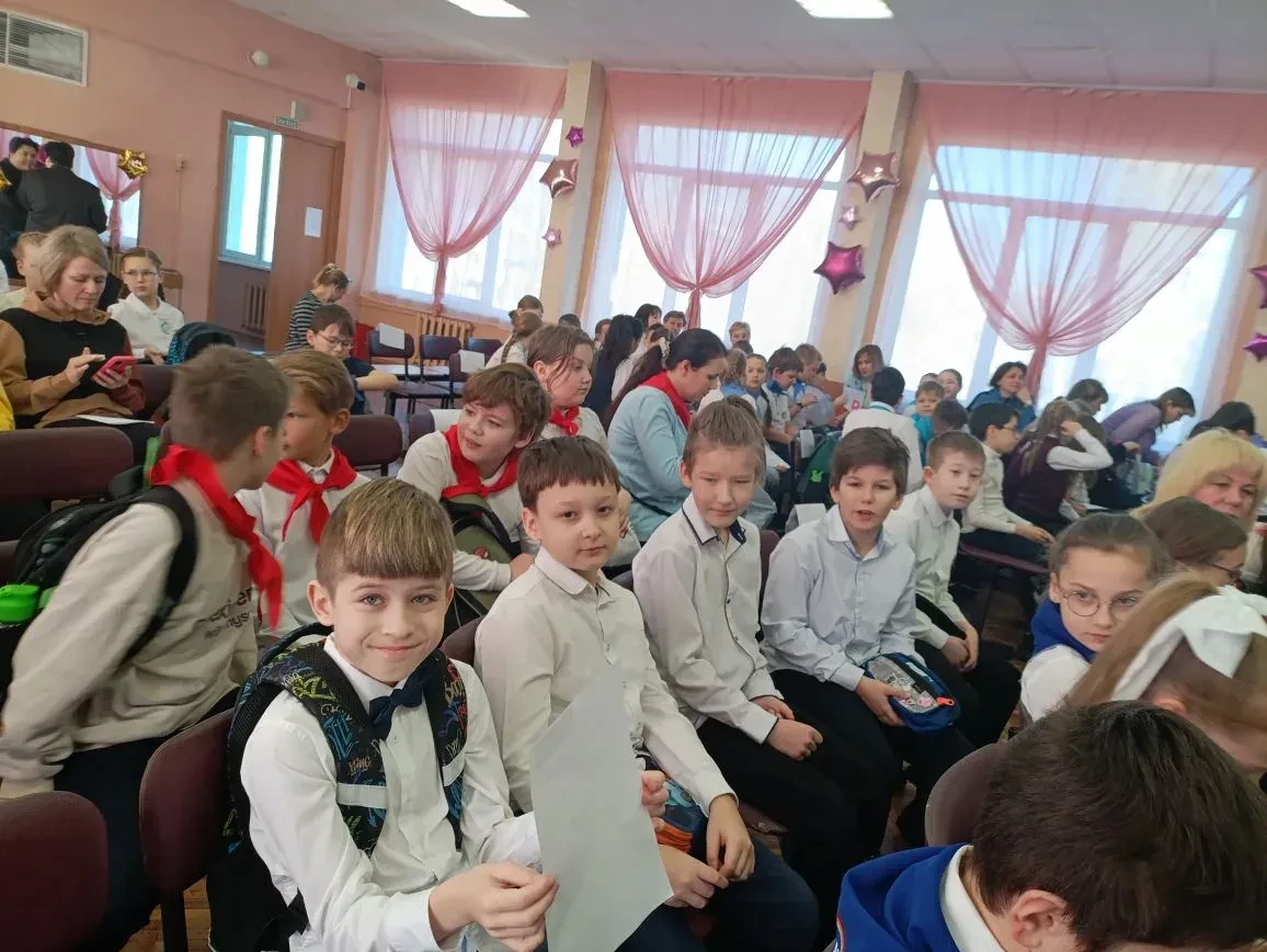 В субботу 21 марта в школе 14 состоялся районный тур "Игры разума", в котором приняли участие ученик
