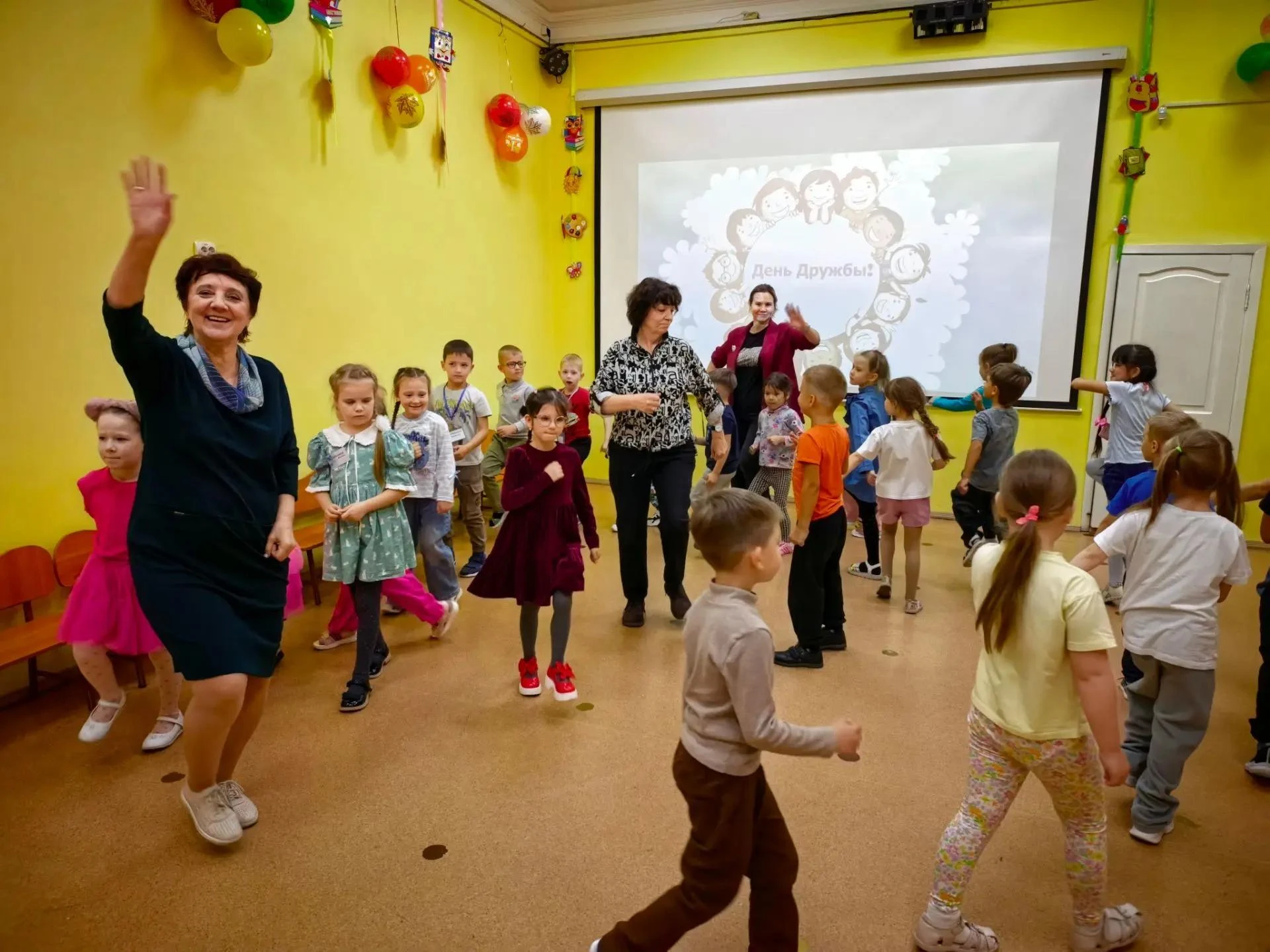 🎉✨ «День дружбы» в «Орнаменте»: яркие эмоции и тёплые моменты! 🤗💖