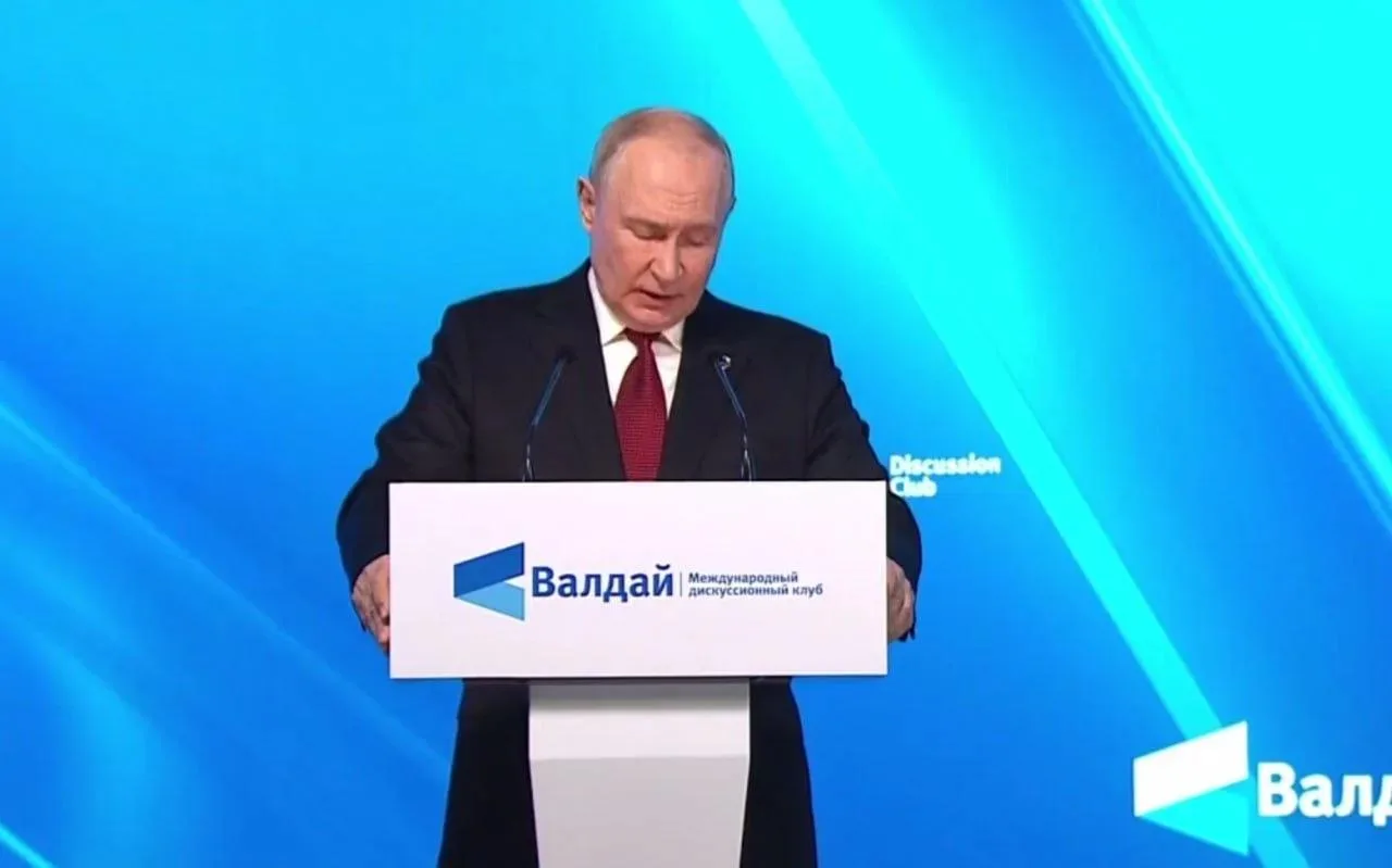 ⚡️«Если ружьё в начале спектакля висит на стене, оно обязательно должно выстрелить» — П...