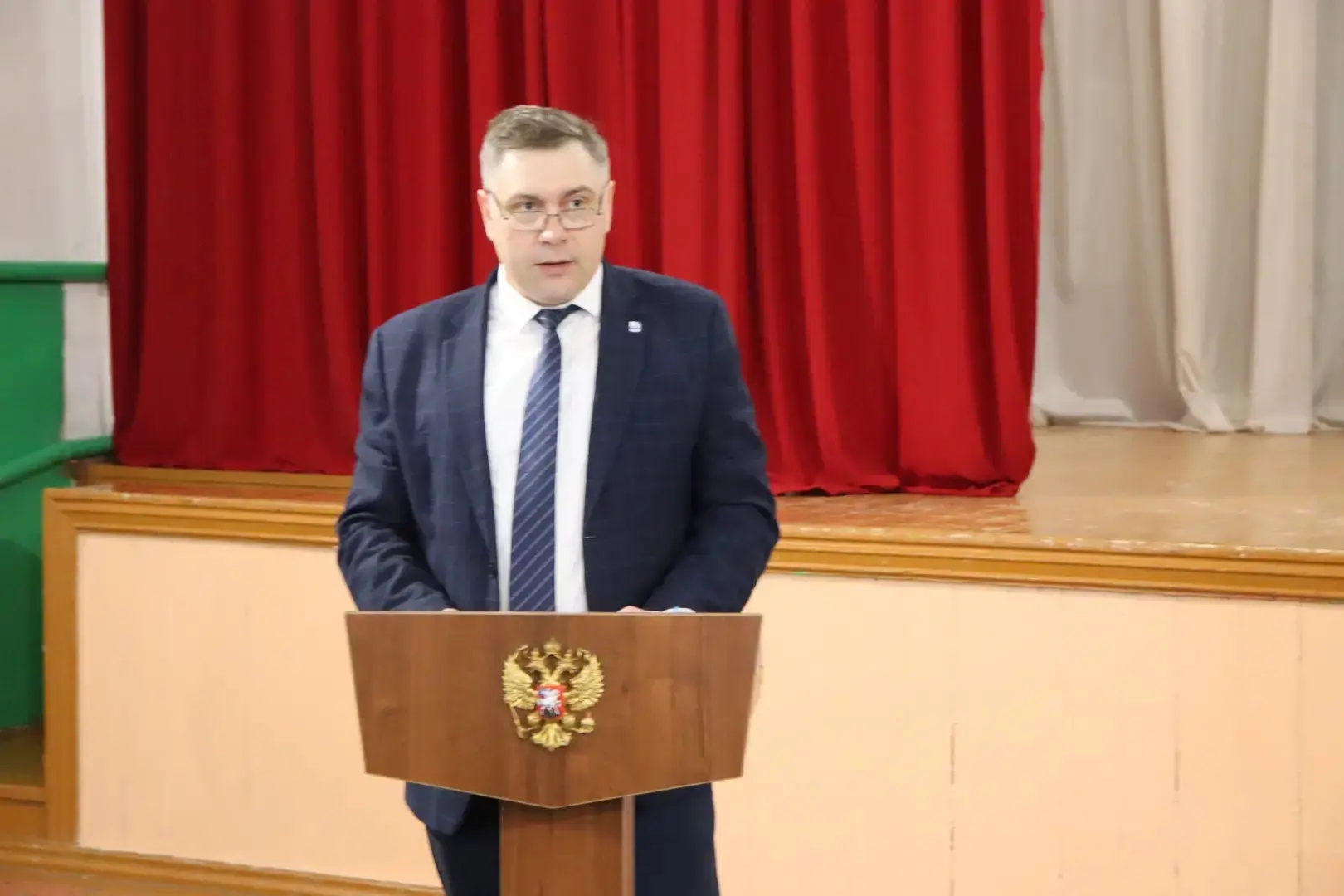 ☝ На собрании граждан в поселке Лопуховка глава Аткарского муниципального района Андрей...