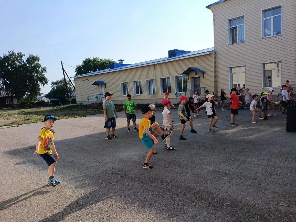 17 июня в нашем летнем лагере "Весёлый" МБОУ "СОШ №13" был по-настоящему особенный и насыщенный день