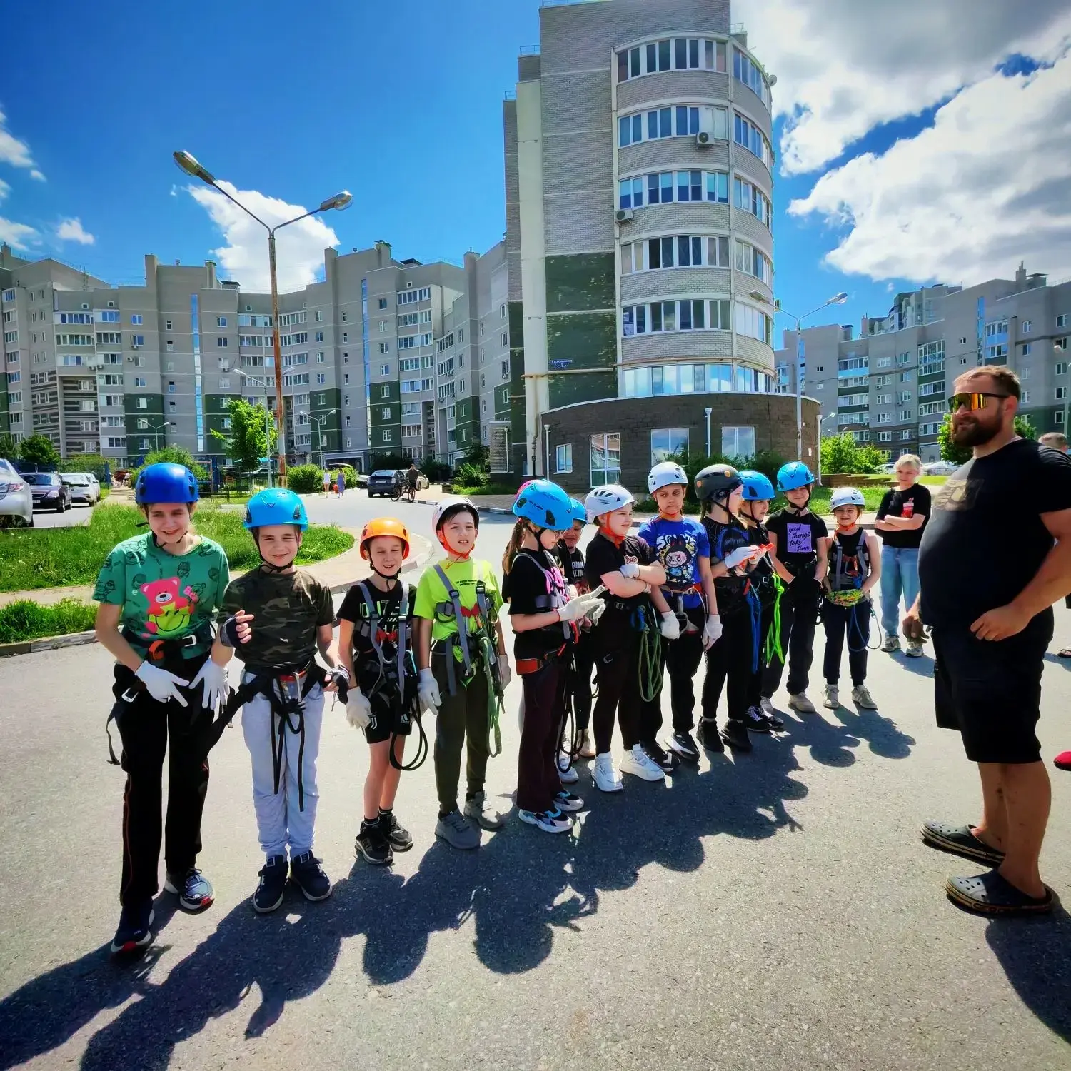 Туристический поход 3 «А», готовимся к каникулам! 🌷   Ученики 3 «А»  класса вместе с классным руково
