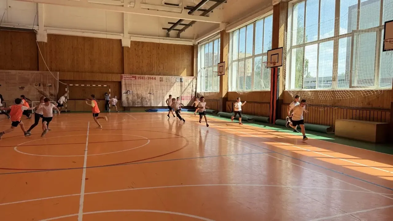В Домодедовской СОШ №1 прошли настоящие славянские игры   🏃‍♂️🪿24 мая, в День славянской письменност