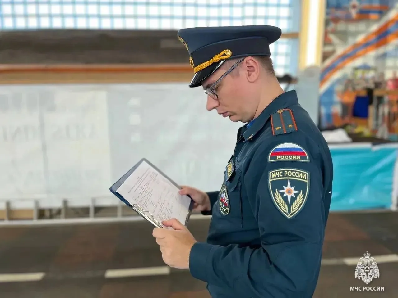 #ЛицаМЧС

Сегодня в рубрике мы расскажем о старшем лейтенанте внутренней службы Александре Тихонове,