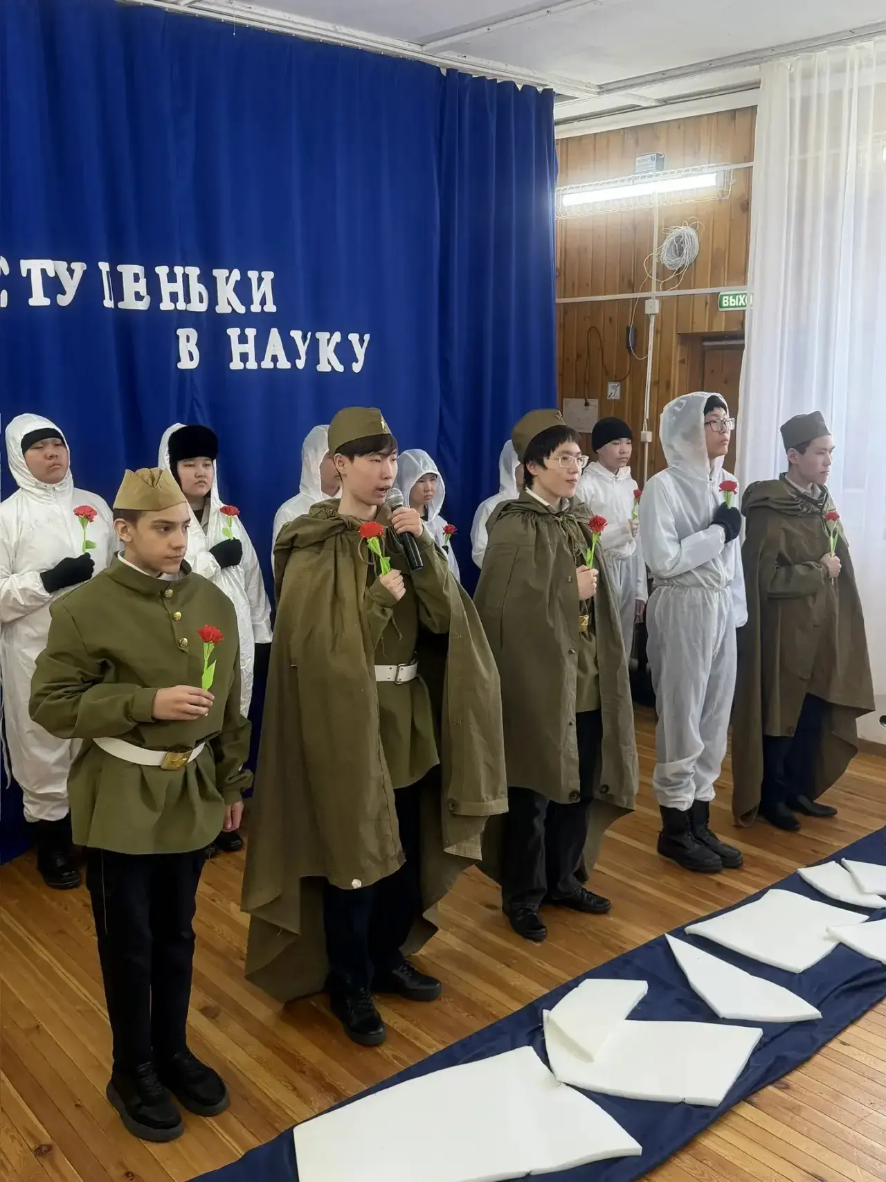 17 апреля наш школьный театр «Алые паруса» совершил творческую поездку в Намский улус п...