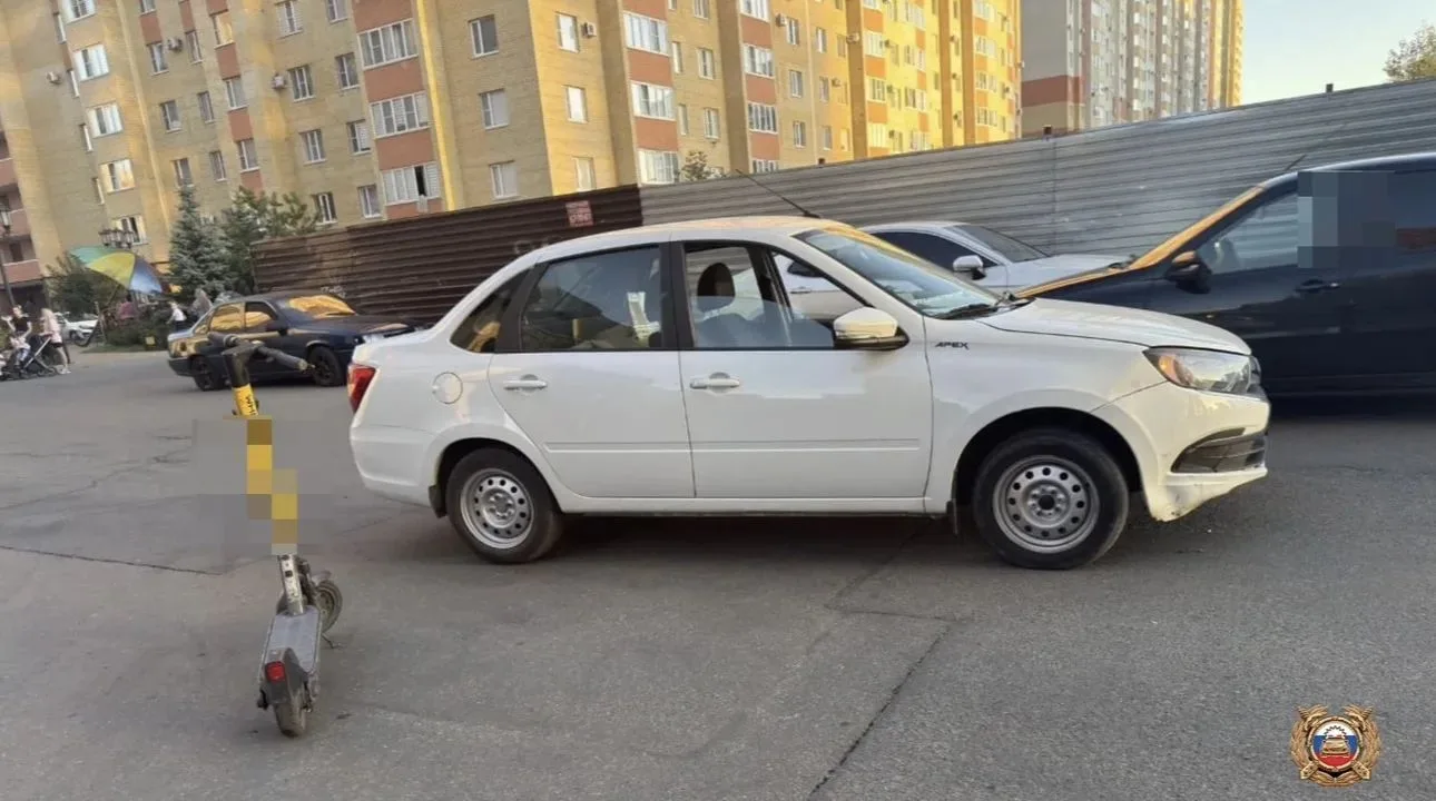 В Ставрополе 12-летняя девочка на электросамокате попала под машину