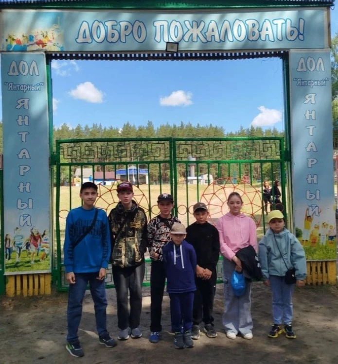 Наступило лето!

Самое тёплое, яркое, красочное время года! 7 воспитанников нашего Центра проведут п