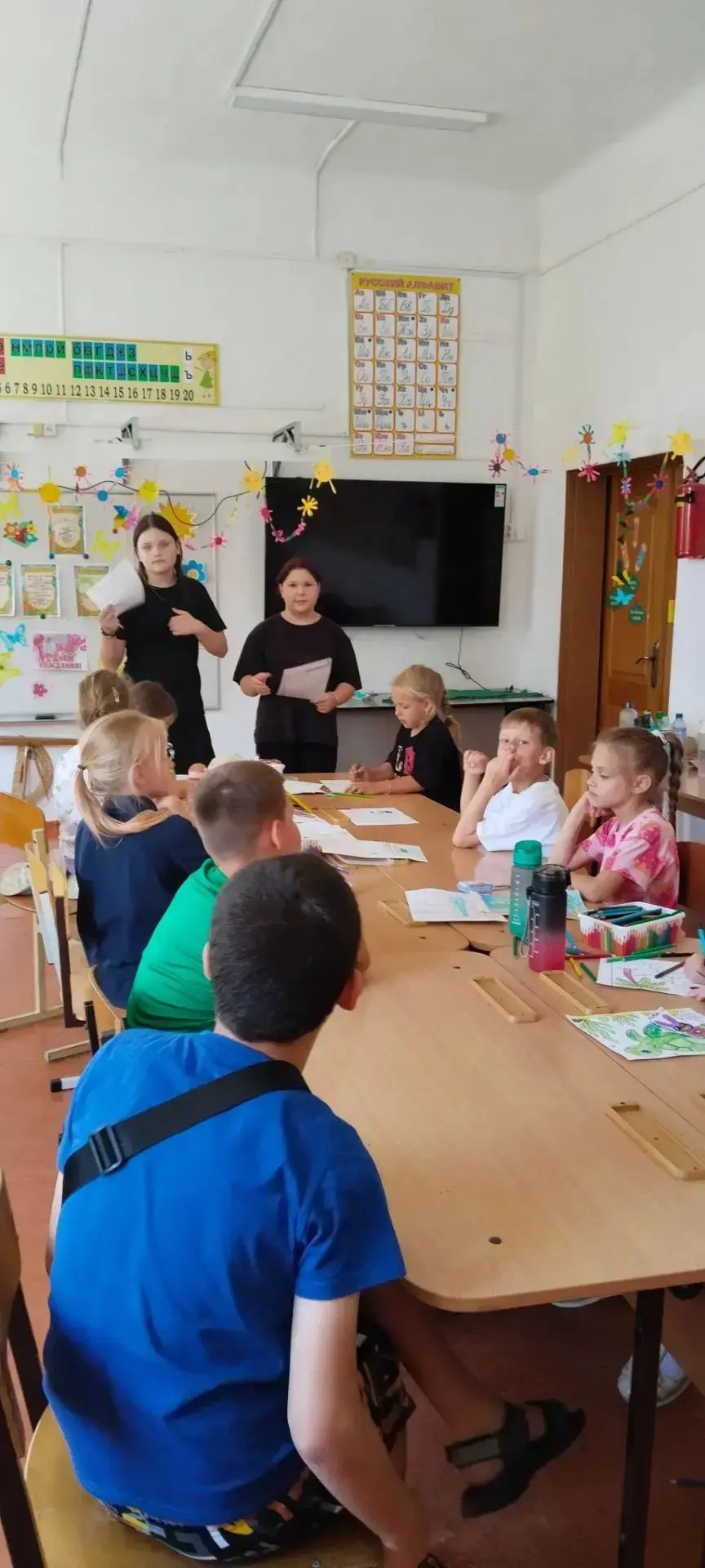 Творческий бум в нашем лагере! 🎨✂️

Сегодня в пришкольном лагере царила невероятная атмосфера! Мы о