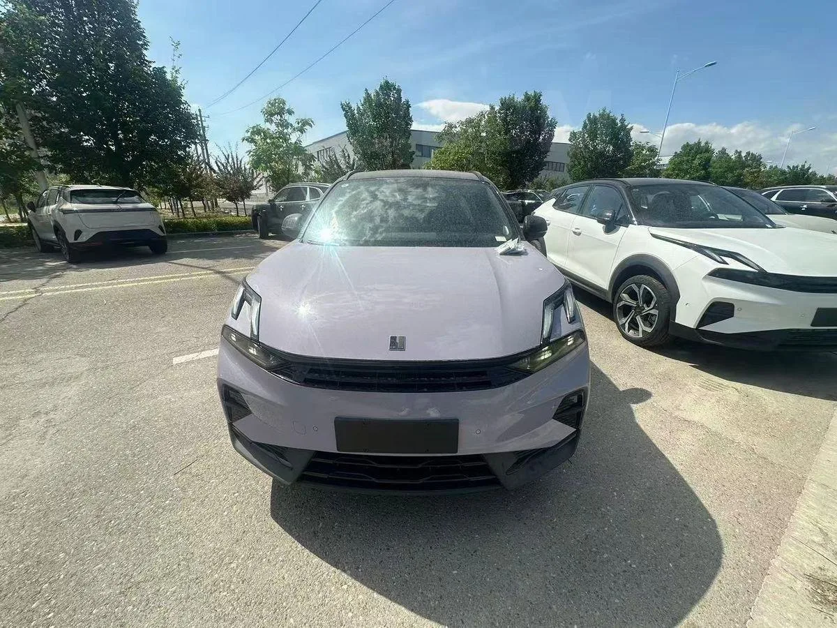 Купили для нашей клиентки Арины из Краснодарского края новый Lynk & Co 06 🇨🇳