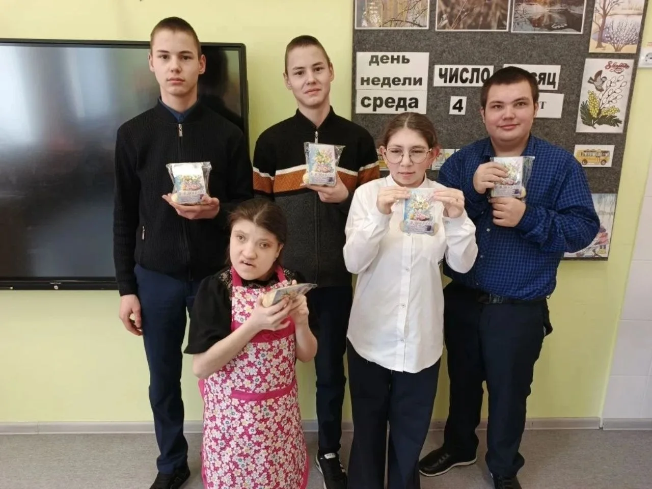 "Конфеты - своими руками". В стенах нашей школы прошёл необычный и вкусный мастер-класс. Обучающиеся