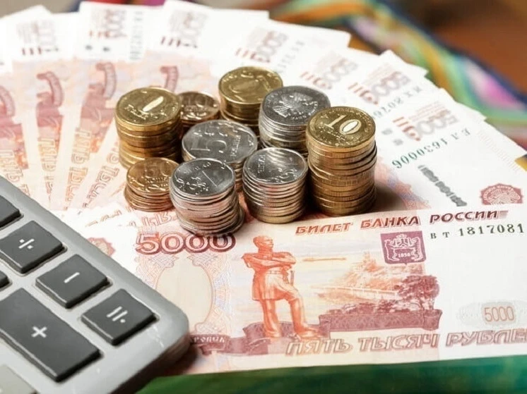 Средняя зарплата в Нижегородской области в первом полугодии составила 97 324 рубля