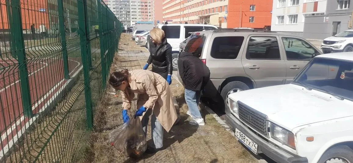 Чистый двор — счастливое детство!