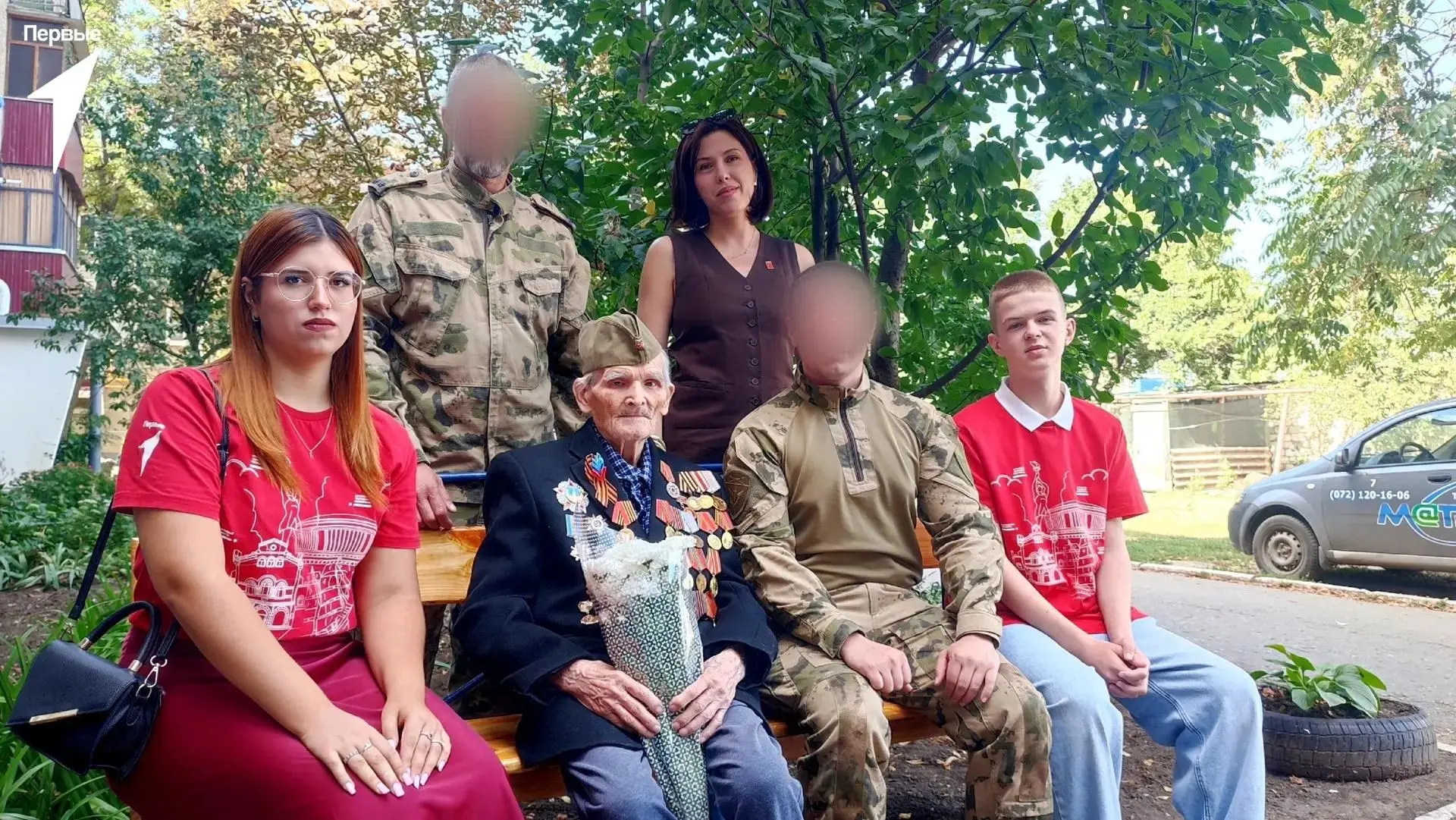 Встреча поколений: в Славяносербском районе поздравили ветеранов 🎖