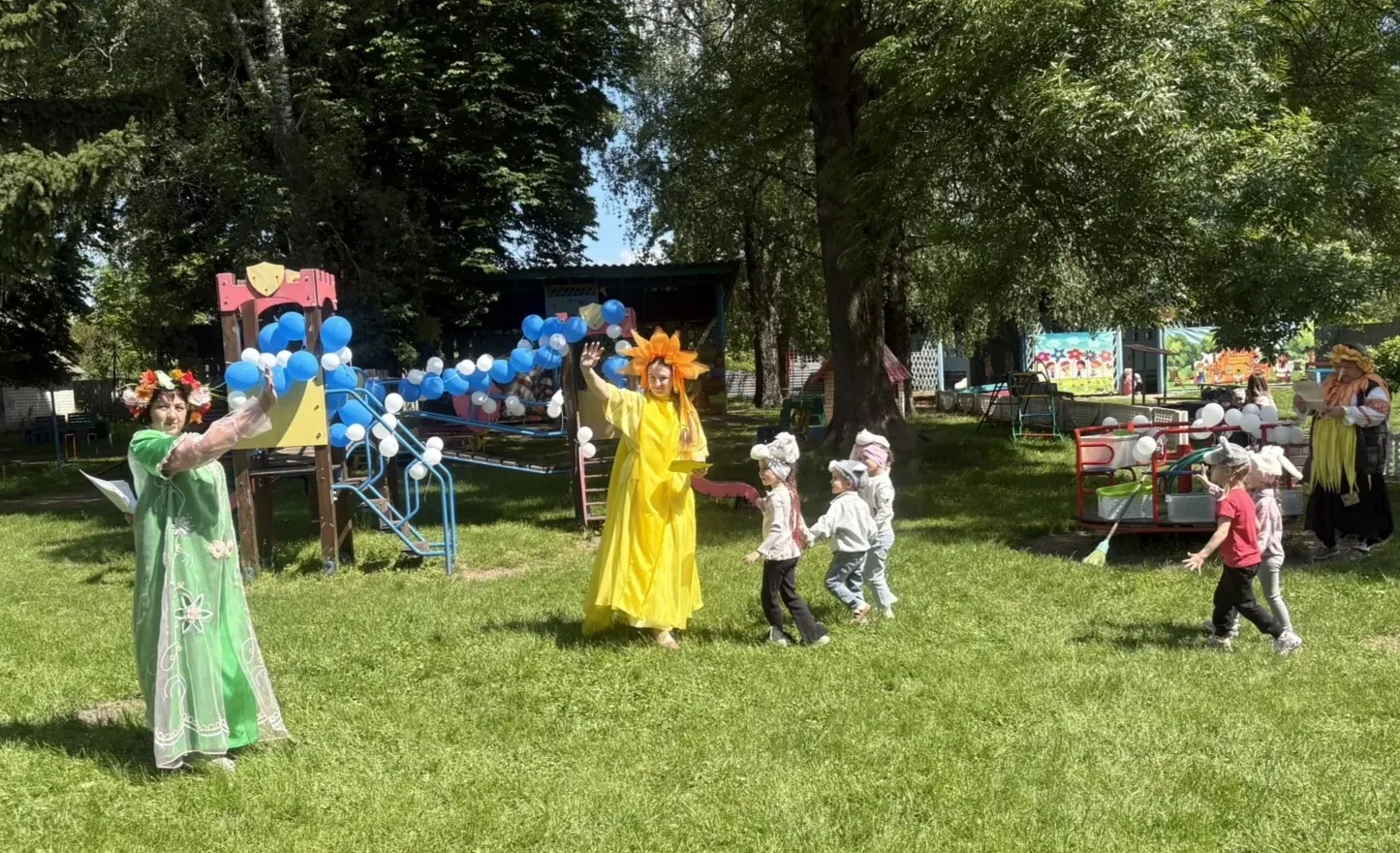 Сегодня особенный день — он объединил сразу два замечательных праздника: День защиты детей и первый 