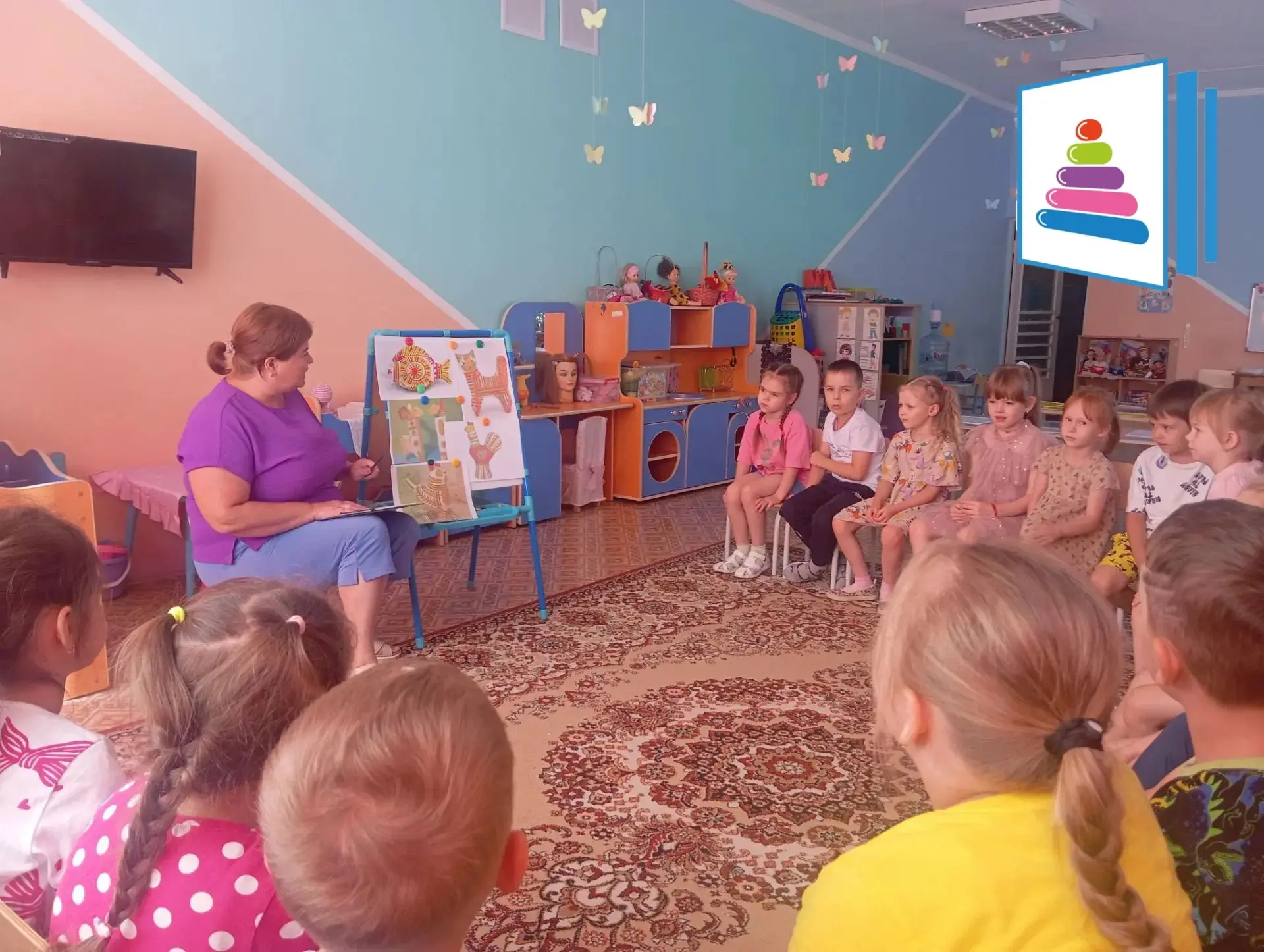 🎨✨ Ребята подготовительной группы познакомились с удивительным русским народным промыс...