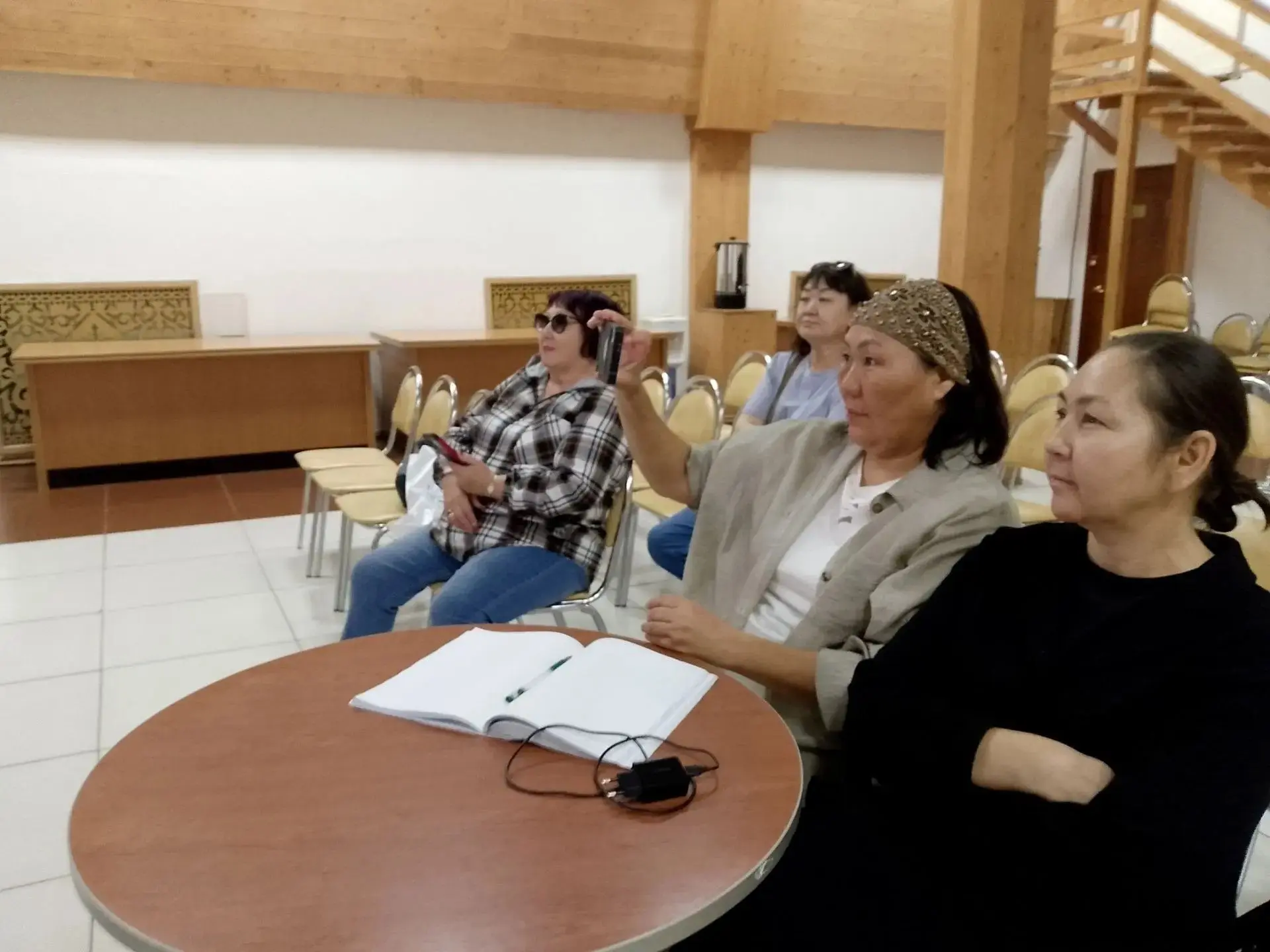 В Доме дружбы народов им. А.Е. Кулаковского состоялась консультация по проектной деятел...