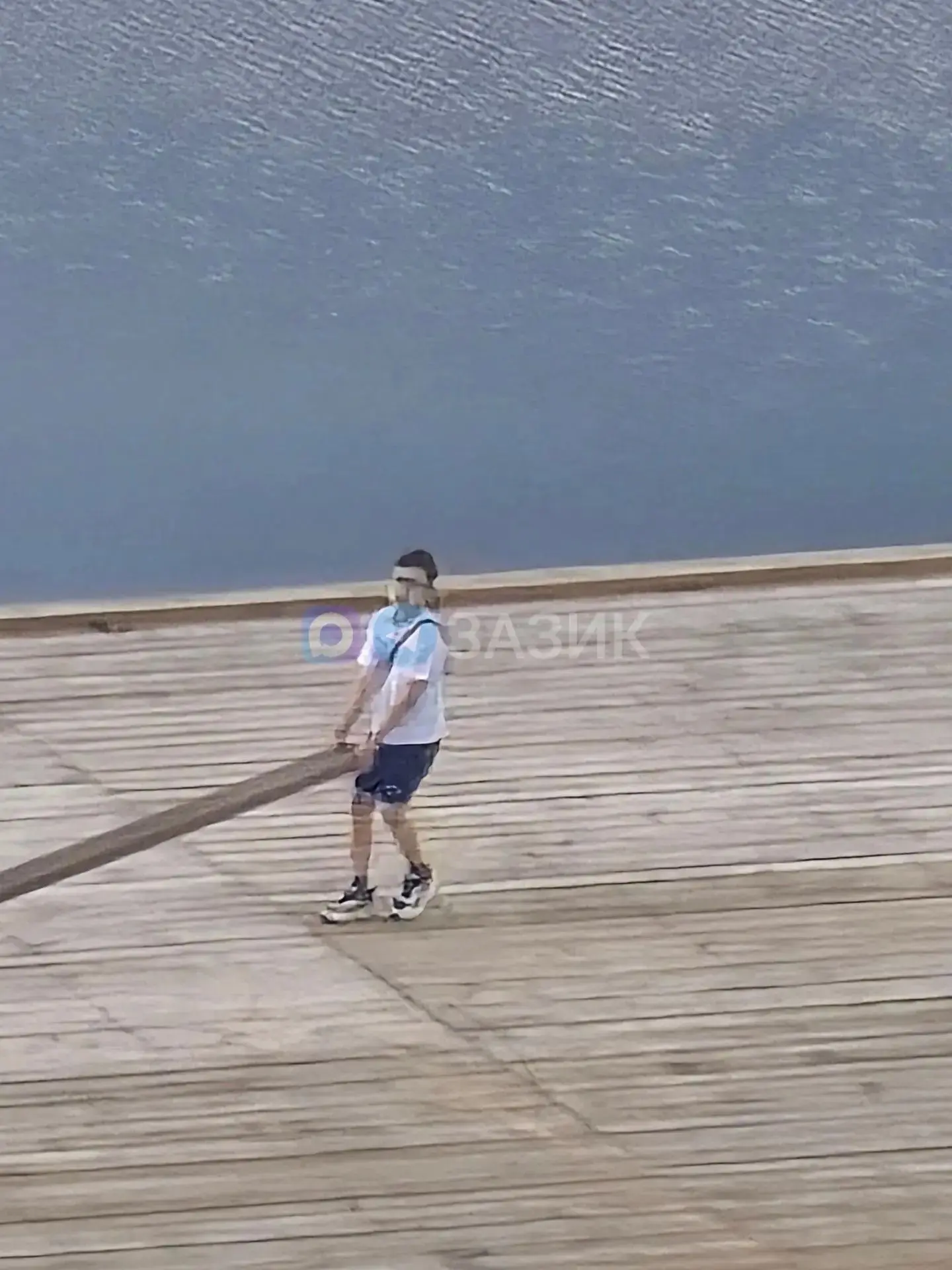 Жители Заозерного собрали фото и видео деятельности банды малолетних нарушителей, котор...