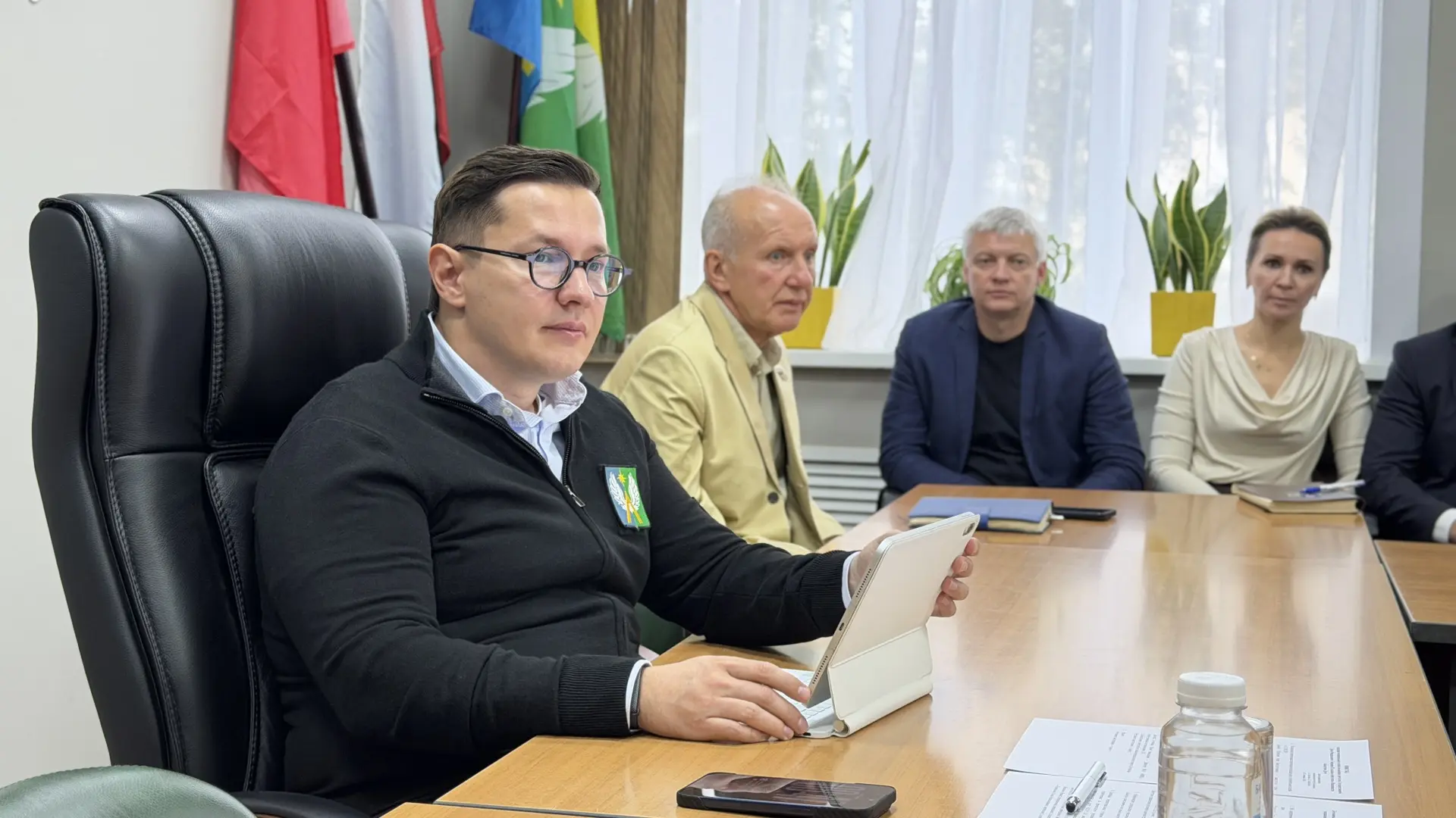 Планёрка в округе: общий вклад в экологию