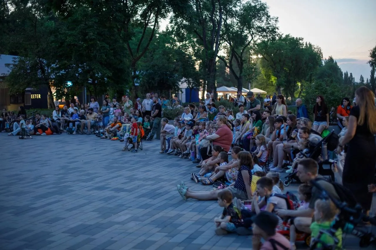 💃 Танцевальный джем в парке «Танаис»!

Вас ждут хип-хоп, хаус, брейк, контемп и импровизация. Прекр