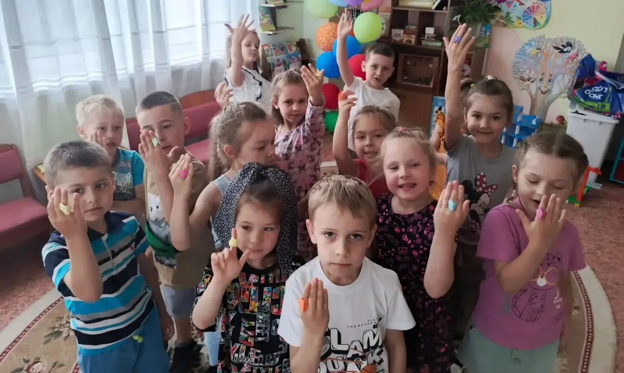 В группе «Улыбка» (педагог Татьяна Владимировна Прус) кипит творческая работа! 🎨
✅ Наш педагог не п