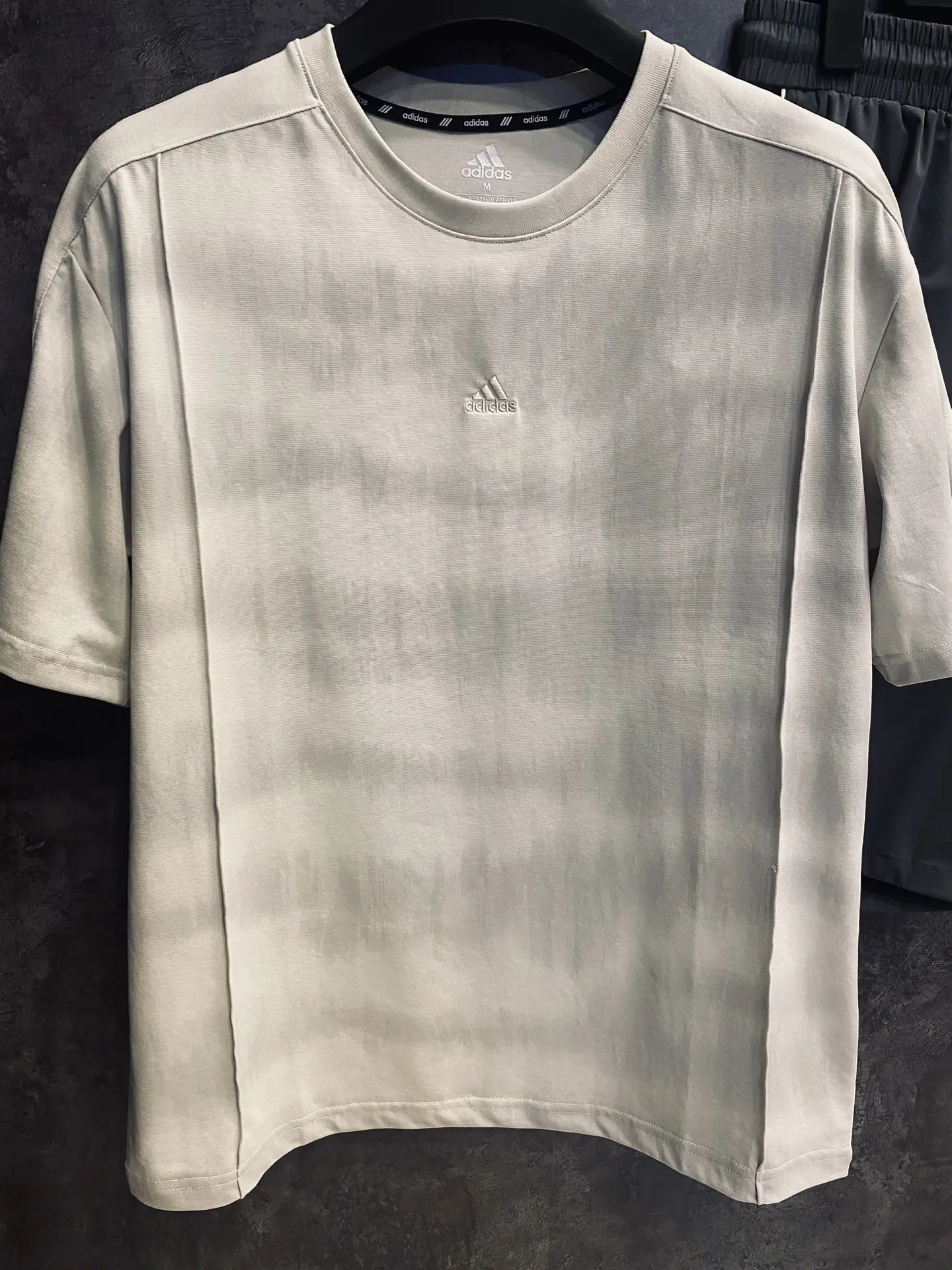 ⚡️⚡️⚡️⚡️⚡️⚡️

Футболка adidas 

☑️Материал: х/б
☑️Размеры: 46, 48, 50, 52, 54, 56

Цена - 1900 р. 

