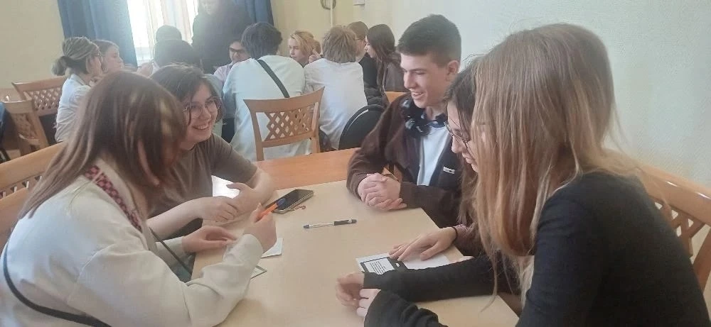 Классика в тренде  Наши школьники на квизе по «Герою нашего времени»!  Ребята из нашей школы стали у
