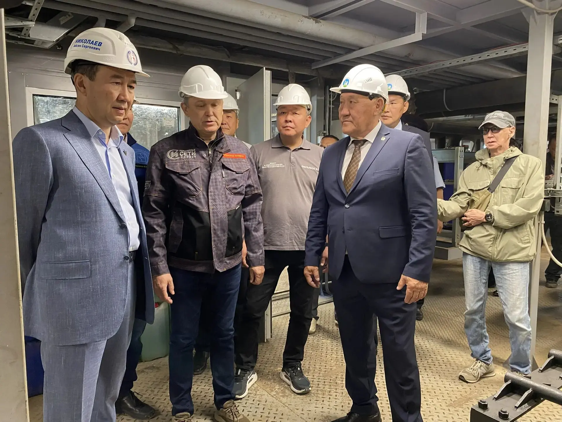 Салгыы Ил Дархан быйылгы кыстыкка үлэҕэ киириэхтээх "Запад-2" механизированнай котельнай тутуутун кө