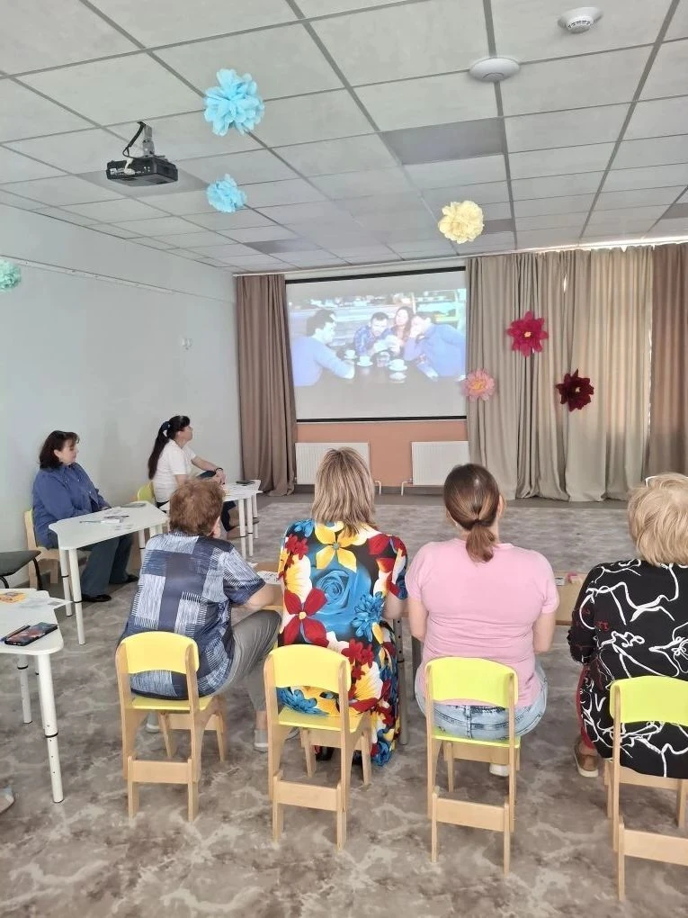 Учитель-логопед дошкольного отделения "Незабудка" Кудрявцева С.Н. провела  мастер-класс "Учиться мож