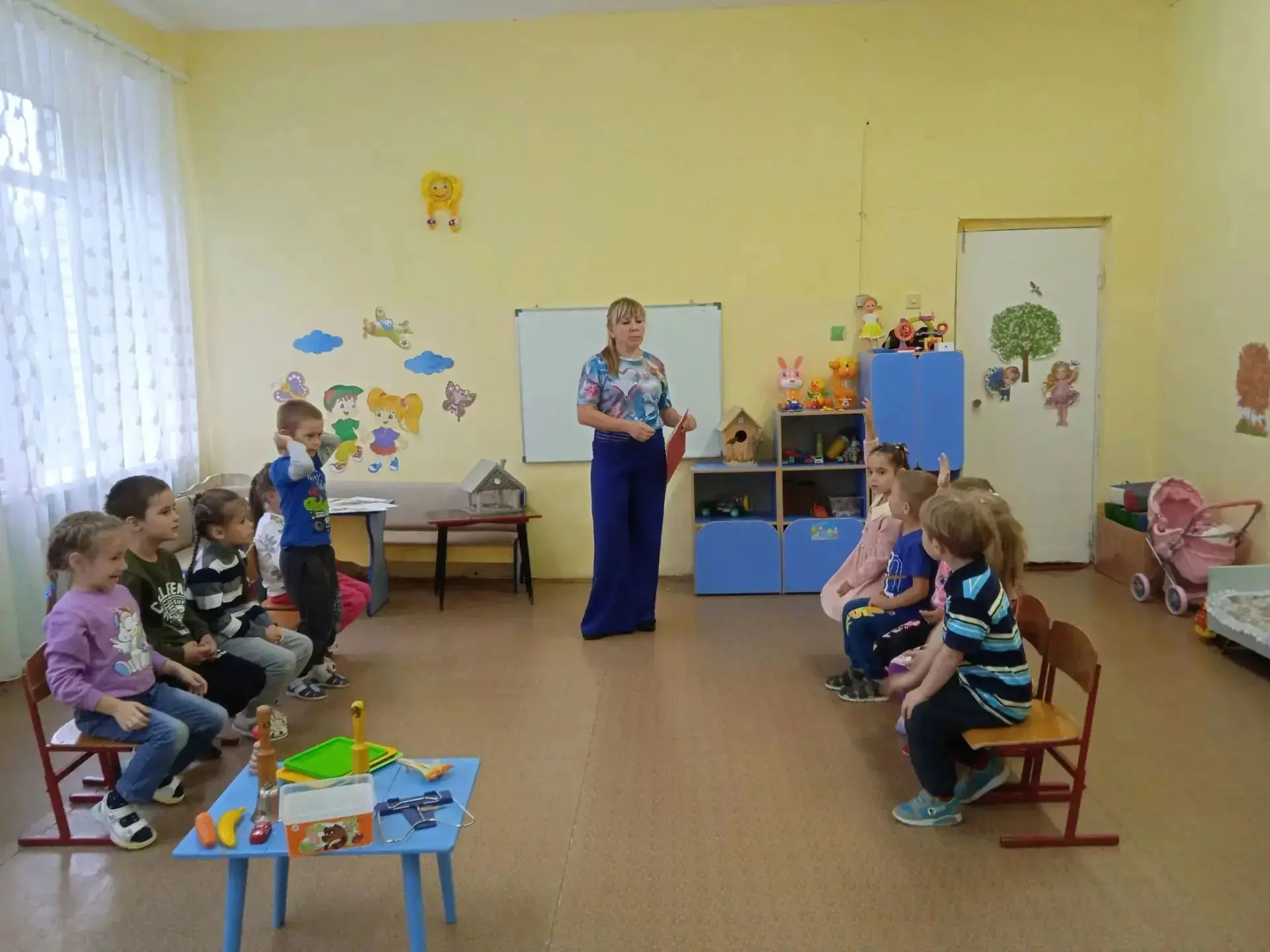 Провели день почемучек 🧐🌿

В старших группах прошла увлекательная интеллектуальная викторина «Что?