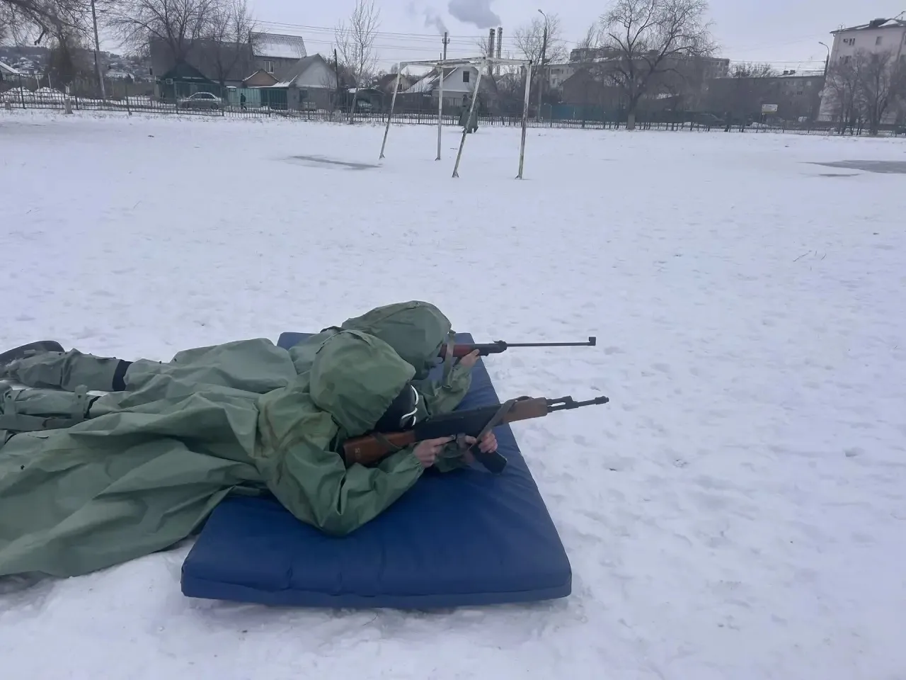 🌟 В рамках празднования победы под Сталинградом в нашей школе прошел военно-спортивный марш-бросок, 