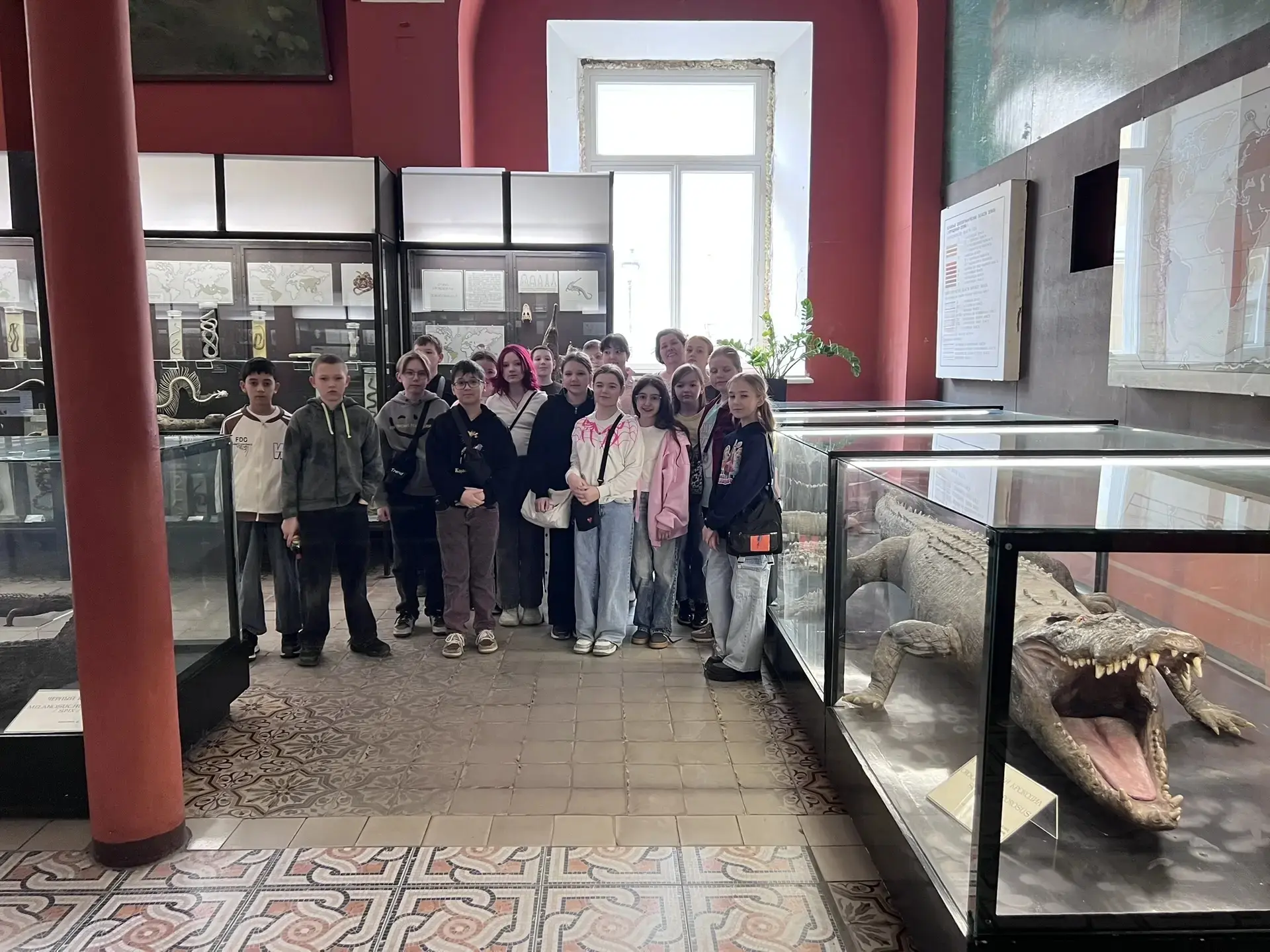 🦖 В гости к древним гигантам: 5 «И» в Зоологическом музее МГУ  🏛 Учащиеся 5 «И» класса на один день 